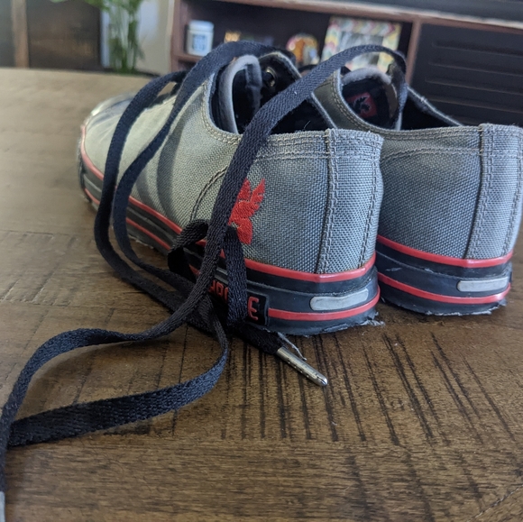 Chrome Cycle shoes, Men's 7/Women's 9 - Picture 2 of 4